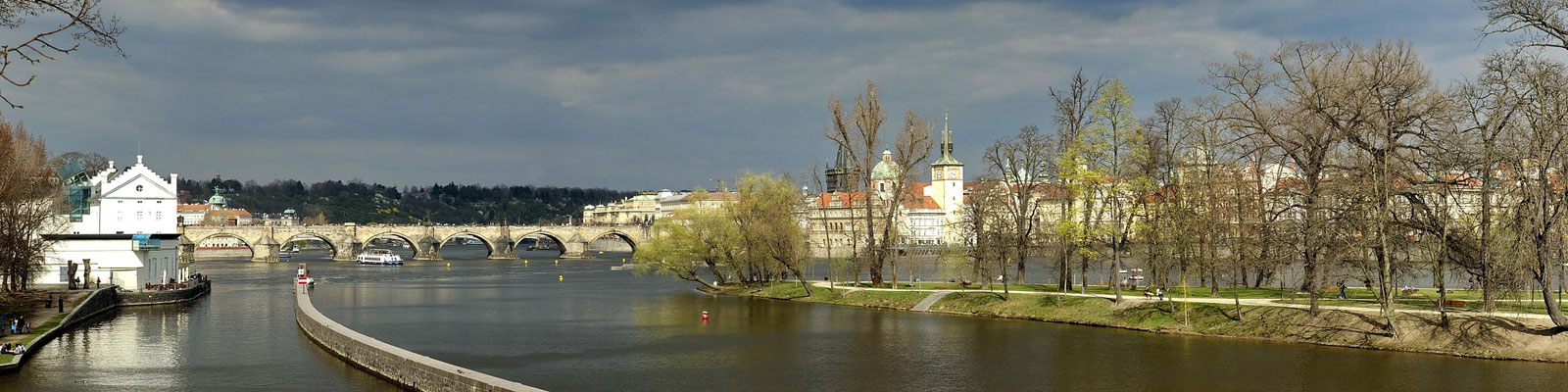 Charles University in Prague<br />
Faculty of Science<br />
Department of Social Geography and Regional Development