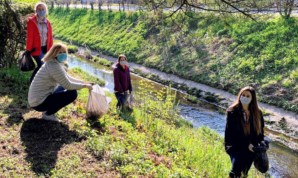 Zaposleni na Fakulteti za gradbeništvo in geodezijo s čistilno akcijo obeležili svetovni dan Zemlje